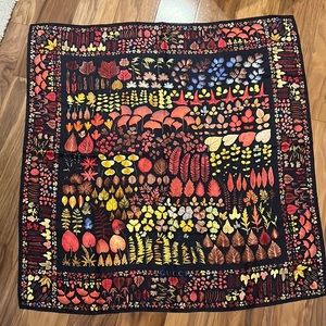 Authentic Gucci Silk Fall Print Scarf
